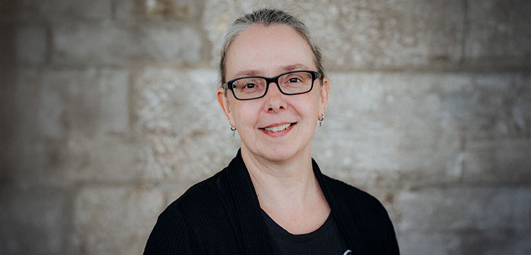 Tanja Ruppert, Serviceannahme