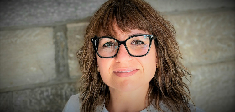 Rebecca Becker, Buchhaltung